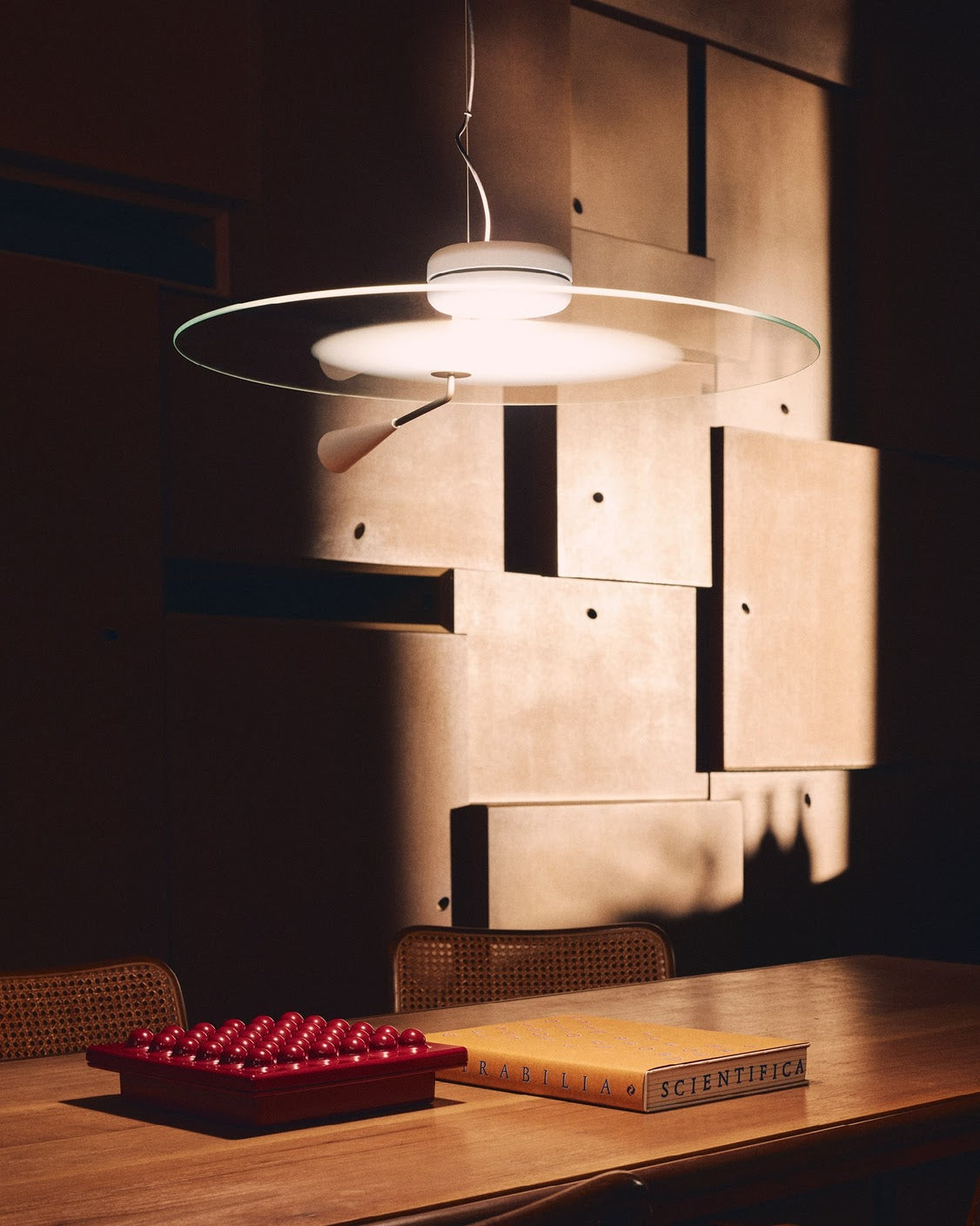 Bascula ceiling lamp