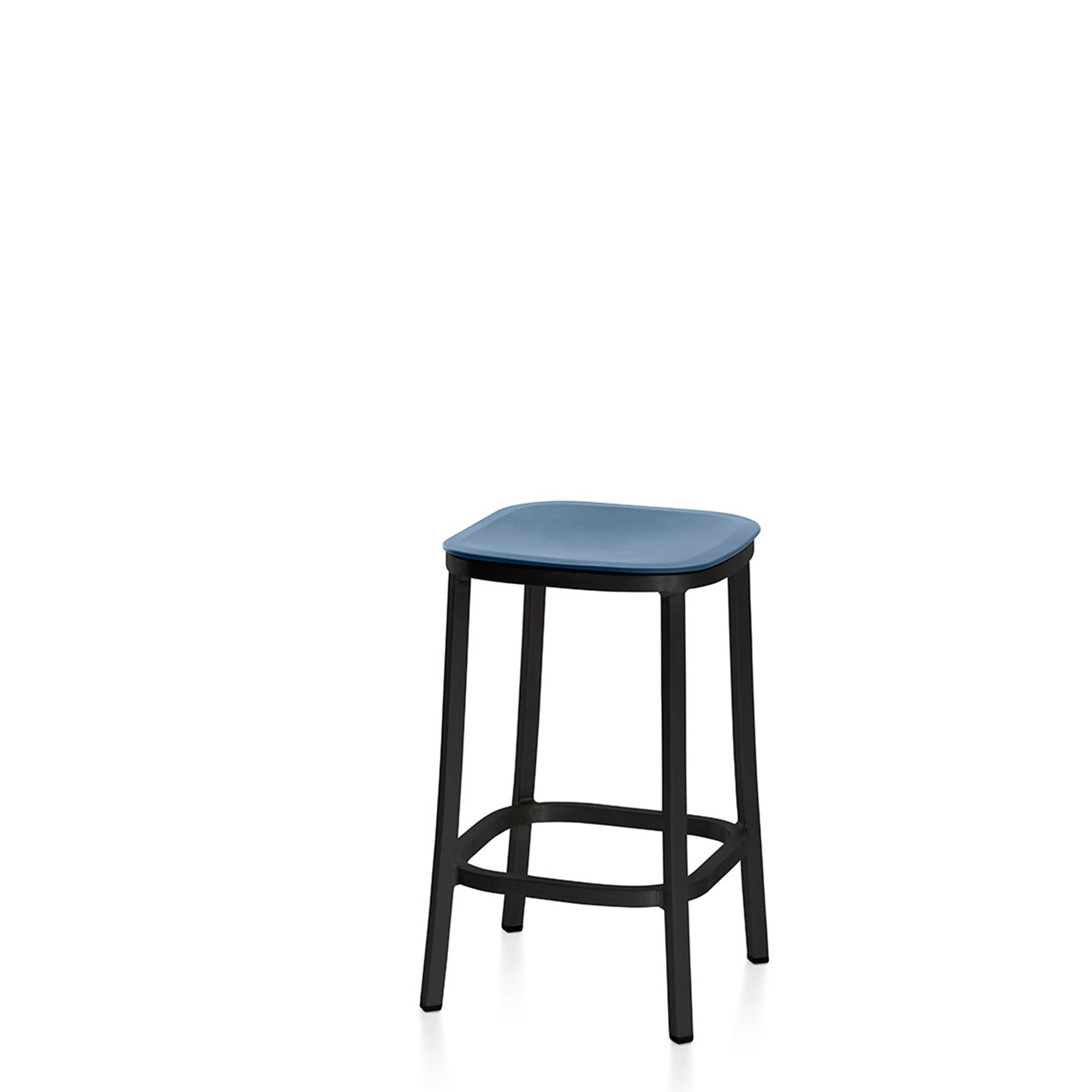 1 Inch stool by Jasper Morrison