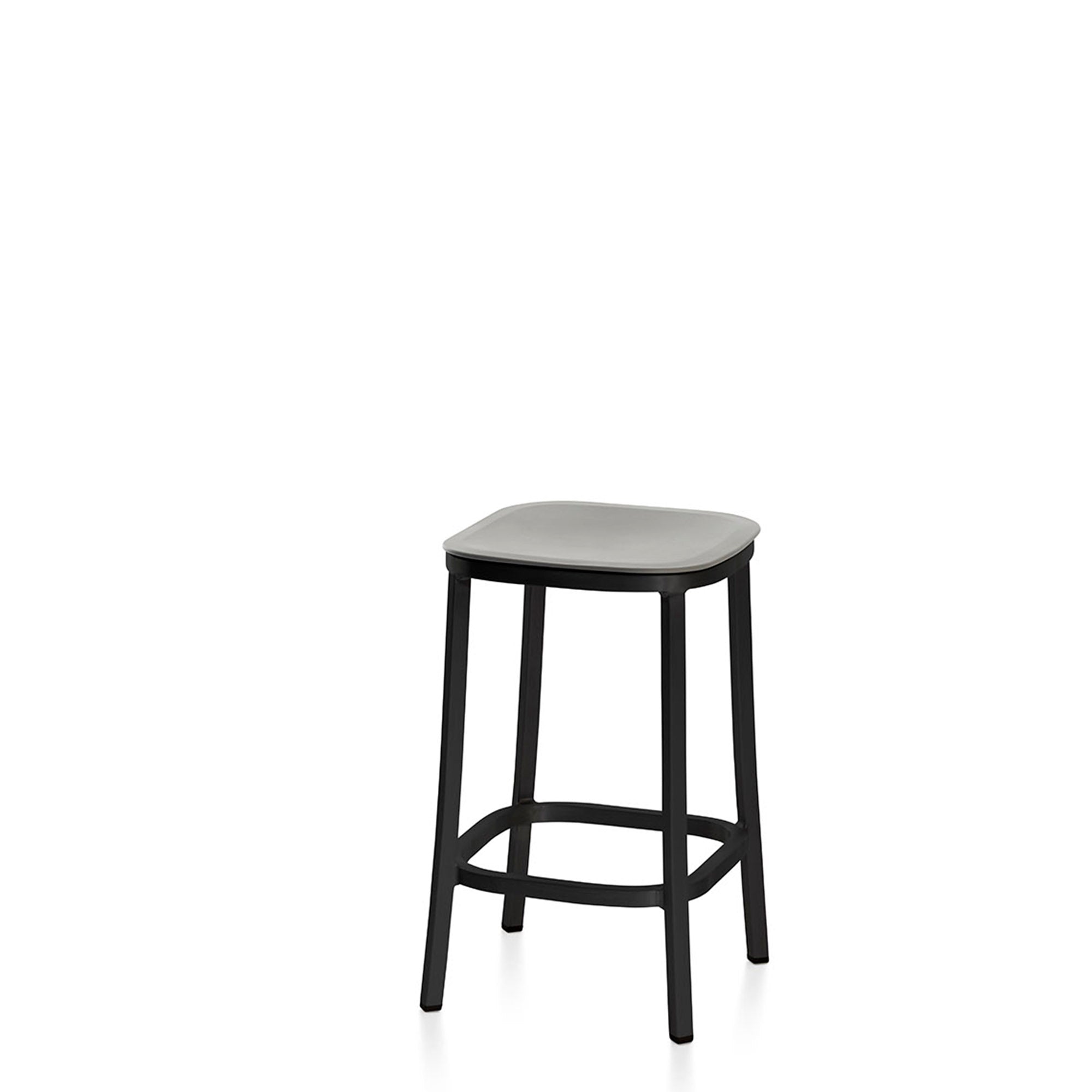 1 Inch stool by Jasper Morrison
