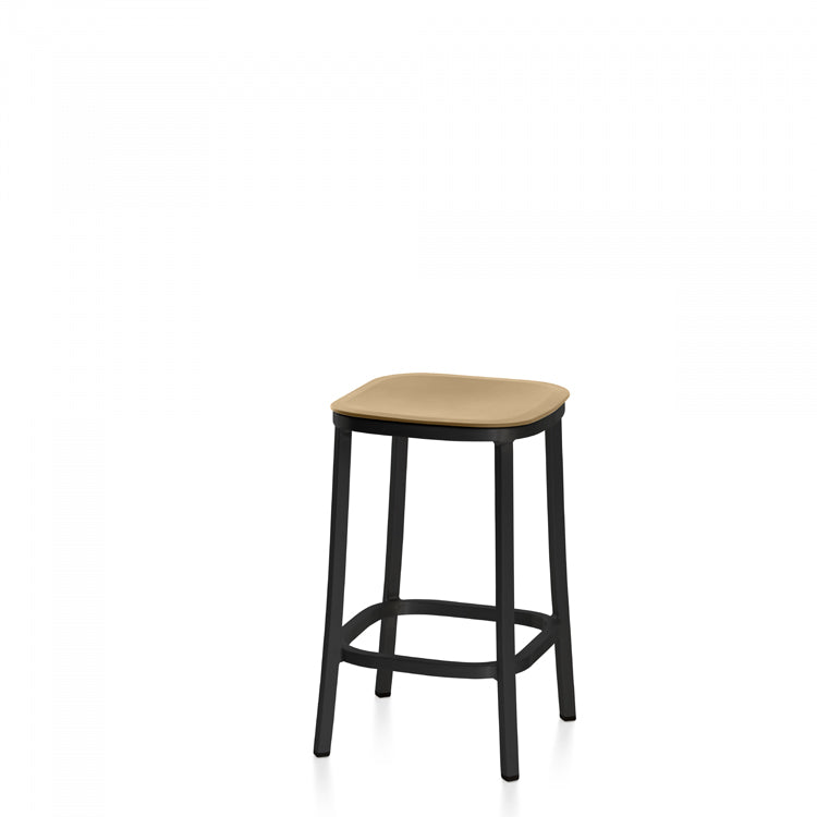 1 Inch stool by Jasper Morrison