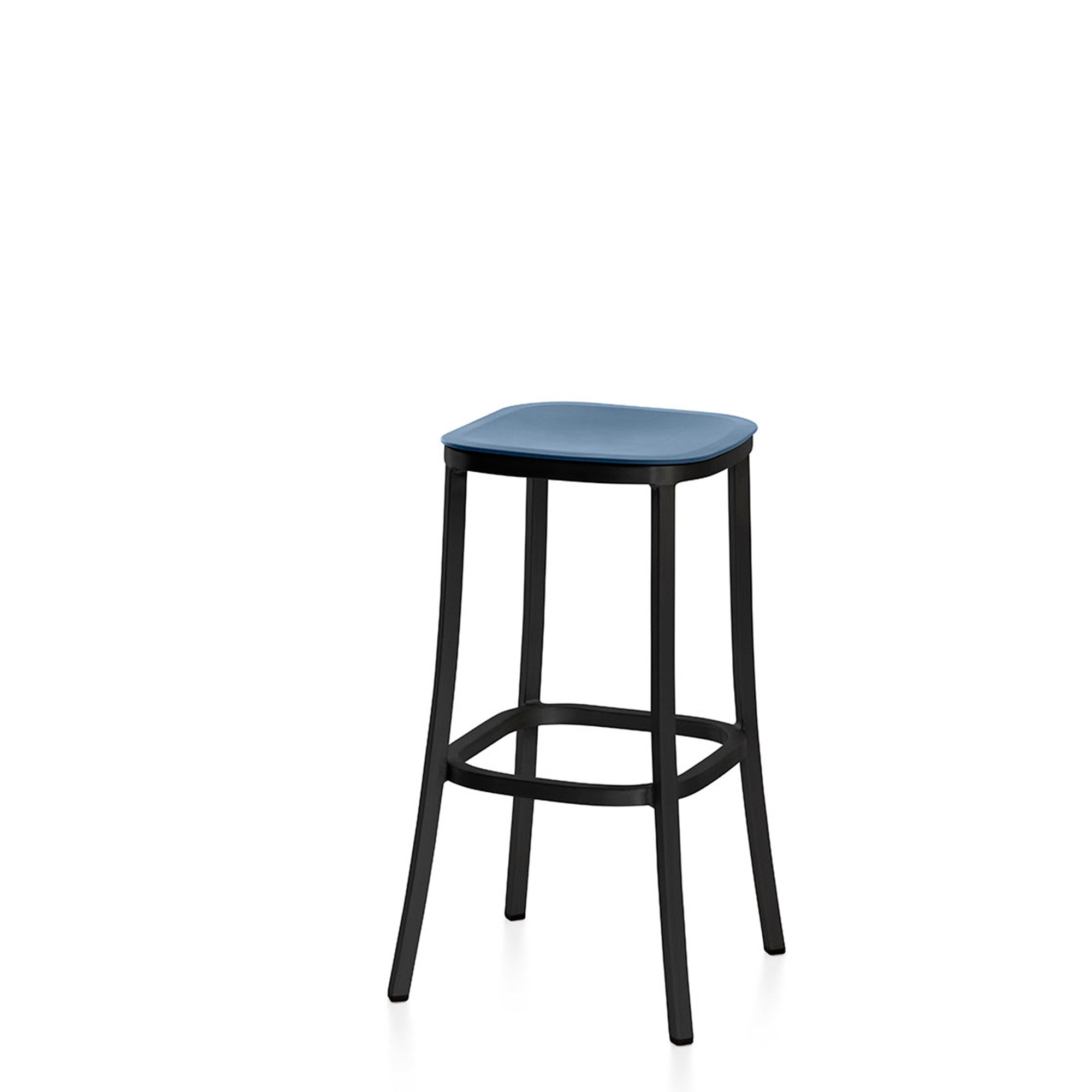 1 Inch stool by Jasper Morrison