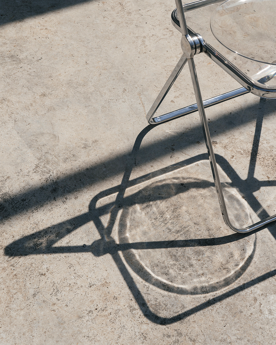 Plia Chair - Transparent