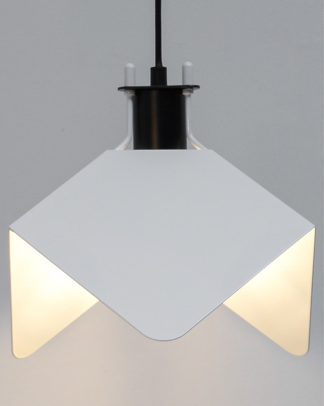 Triedro ceiling lamp