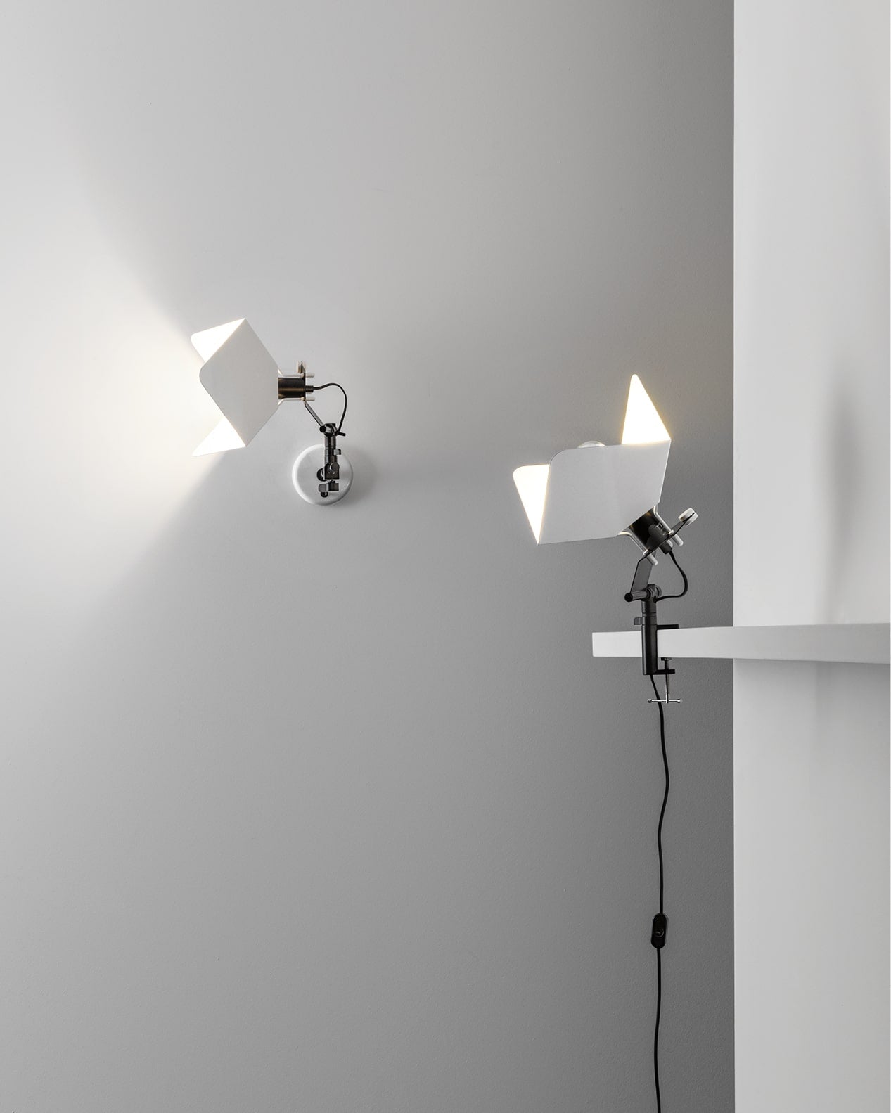 Triedro Wall light