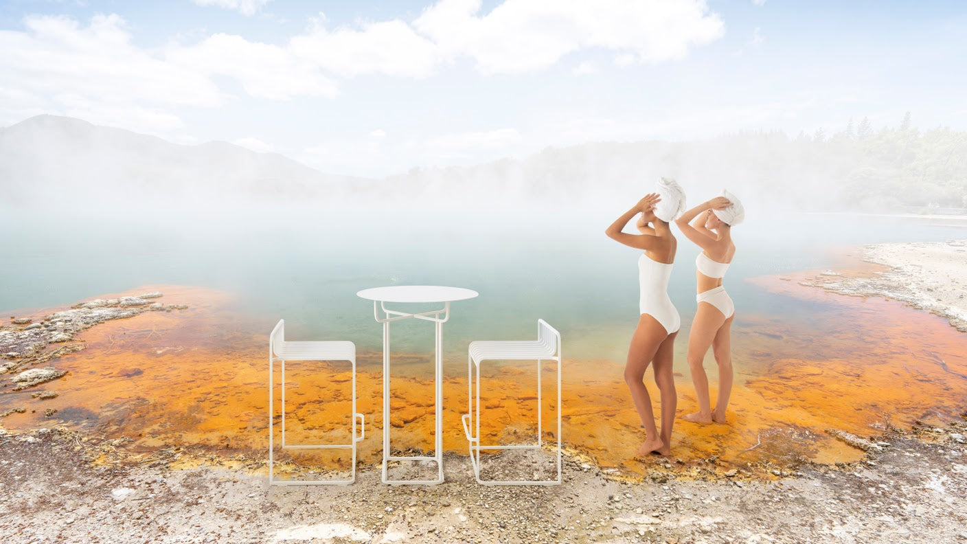 Grill high stool