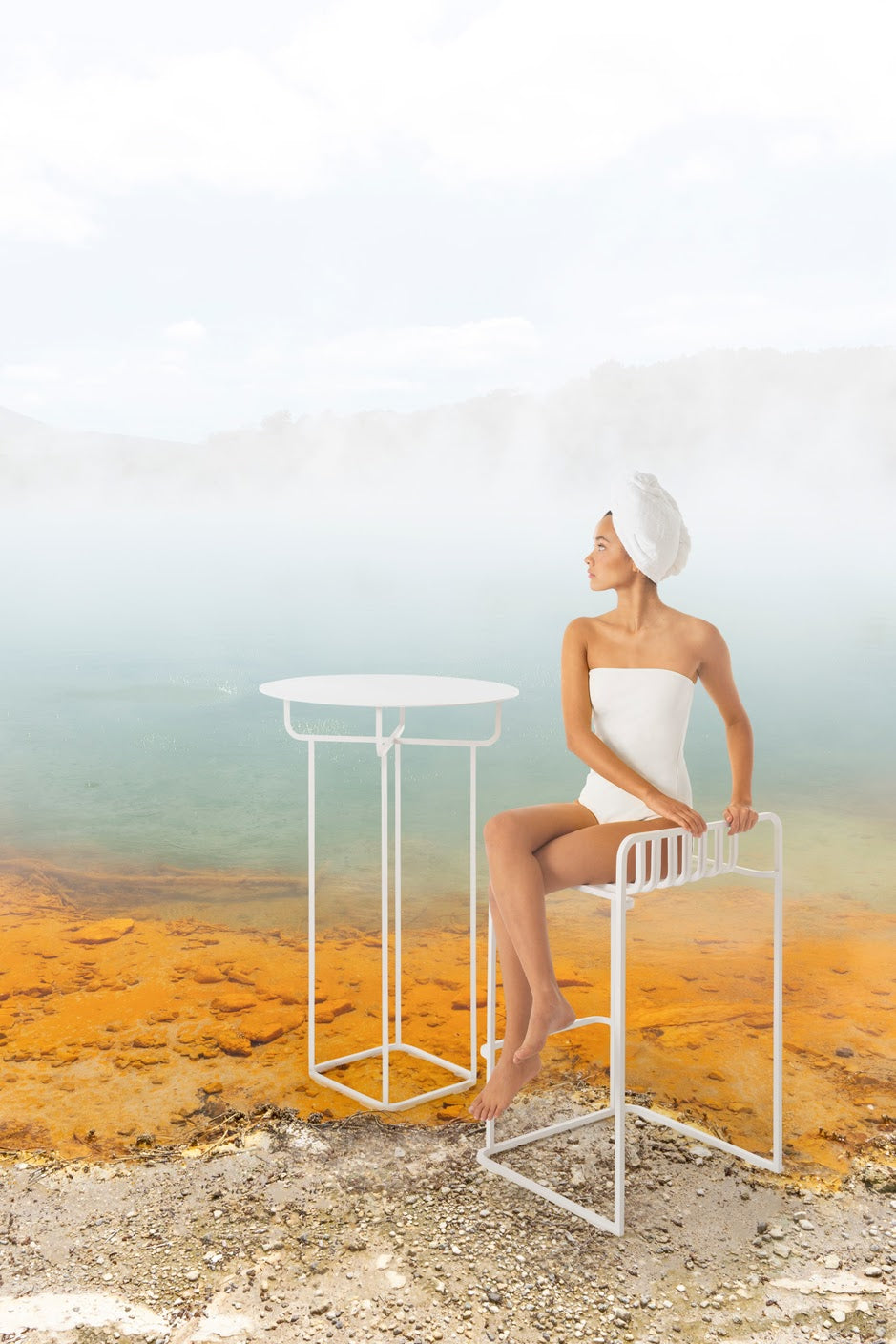 Grill high stool