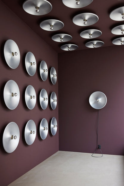 Model 262 Wall light by Gino Sarfatti