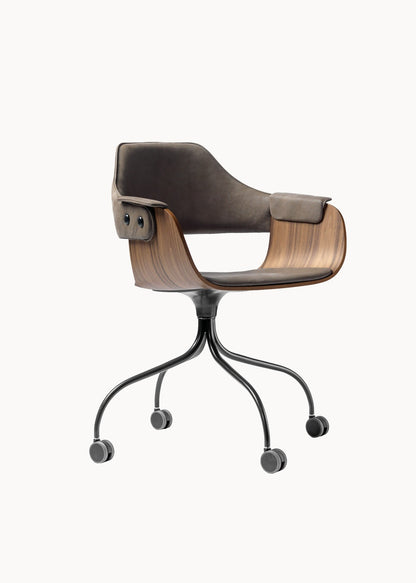 Showtime Chair