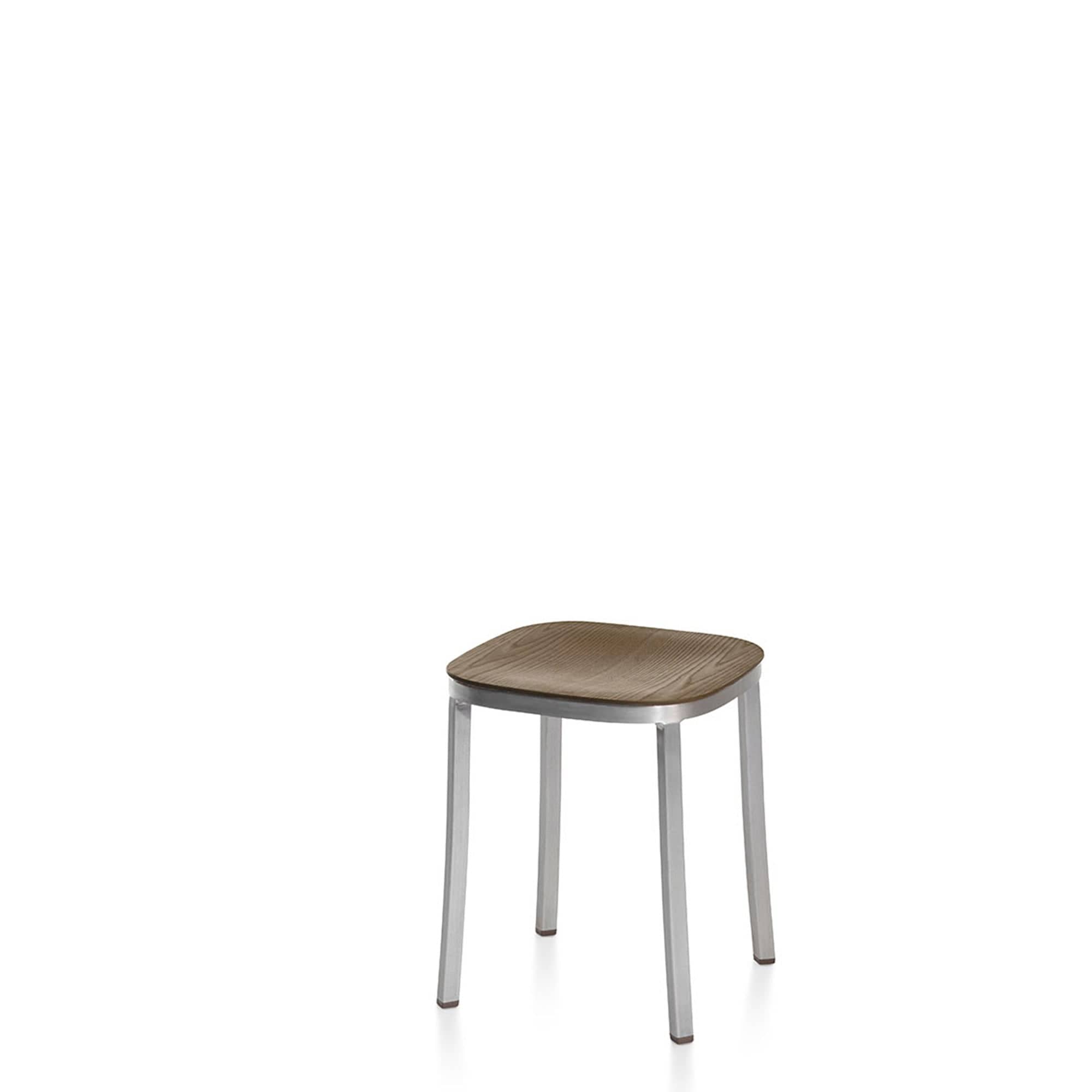 1 Inch small stool, wood seat by Jasper Morrison