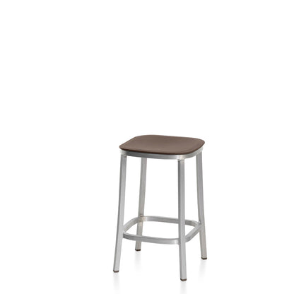 1 Inch stool, recycled plastic seat by Jasper Morrison - Hand brushed