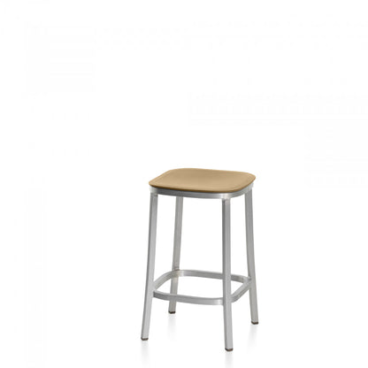 1 Inch stool, recycled plastic seat by Jasper Morrison - Hand brushed