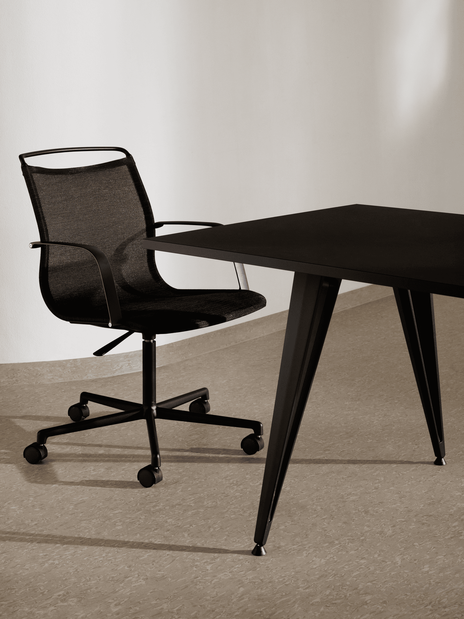 Atlas Air Armchair