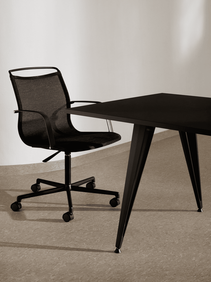 Atlas Air Armchair