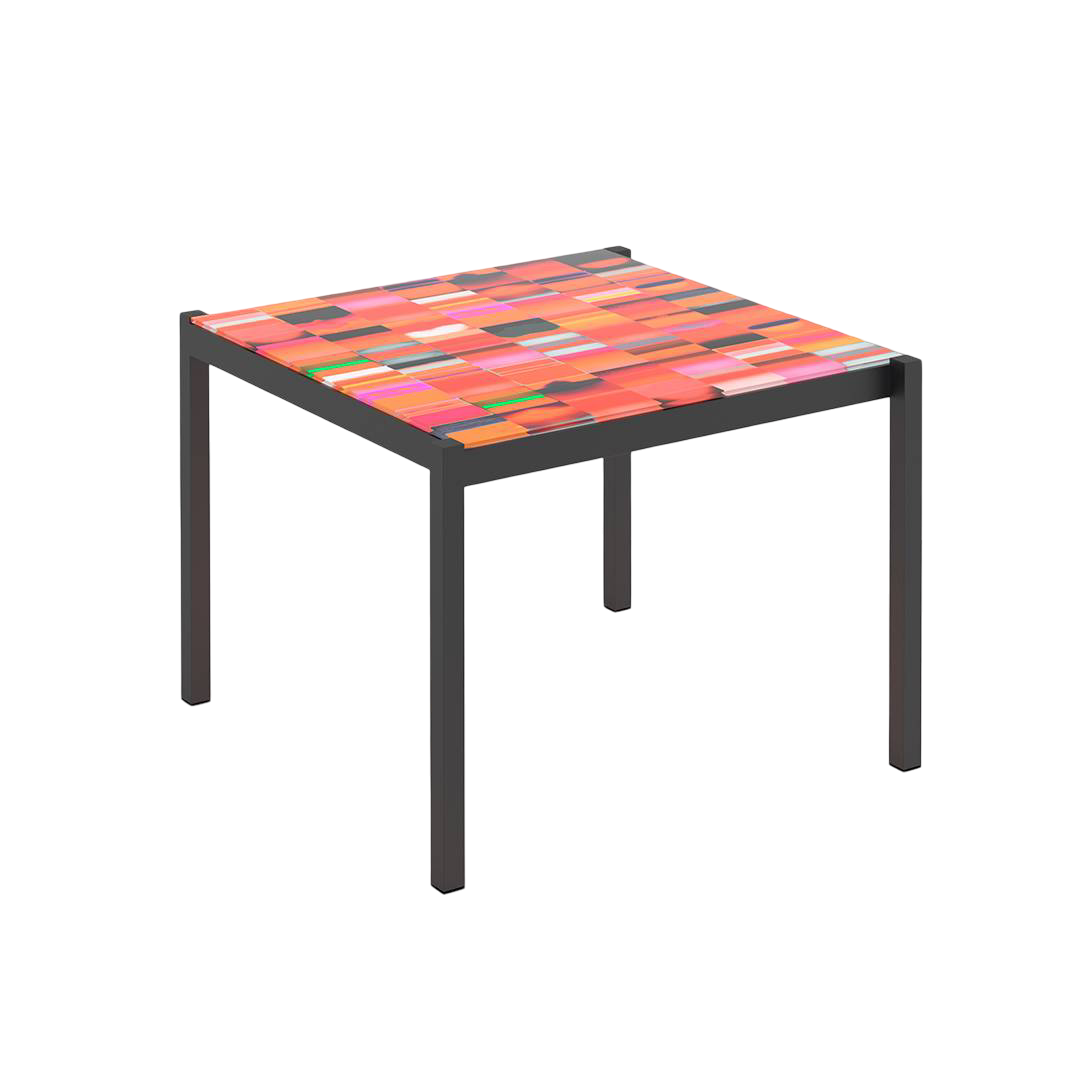 Iris Dining table