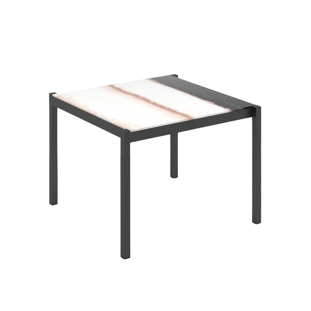 Iris Dining table