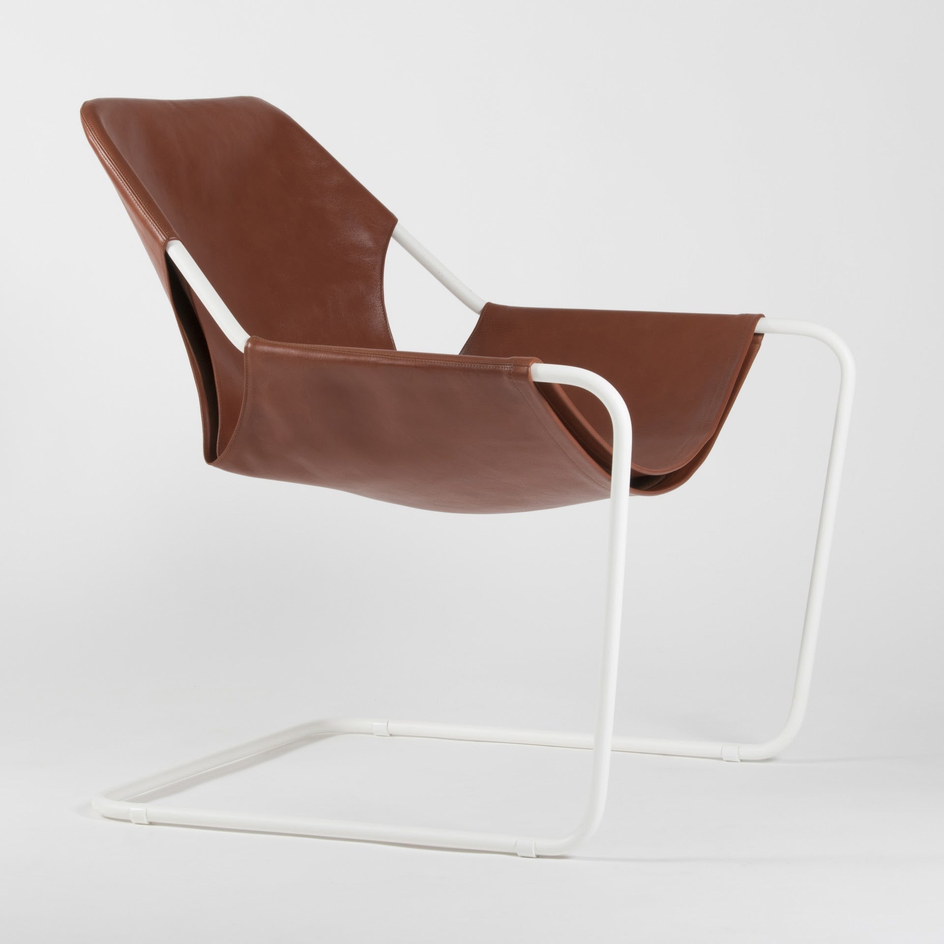 Paulistano chair in leather  (Indoor use)