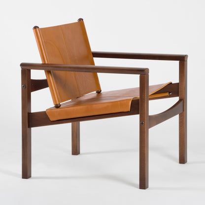 Peglev armchair in leather