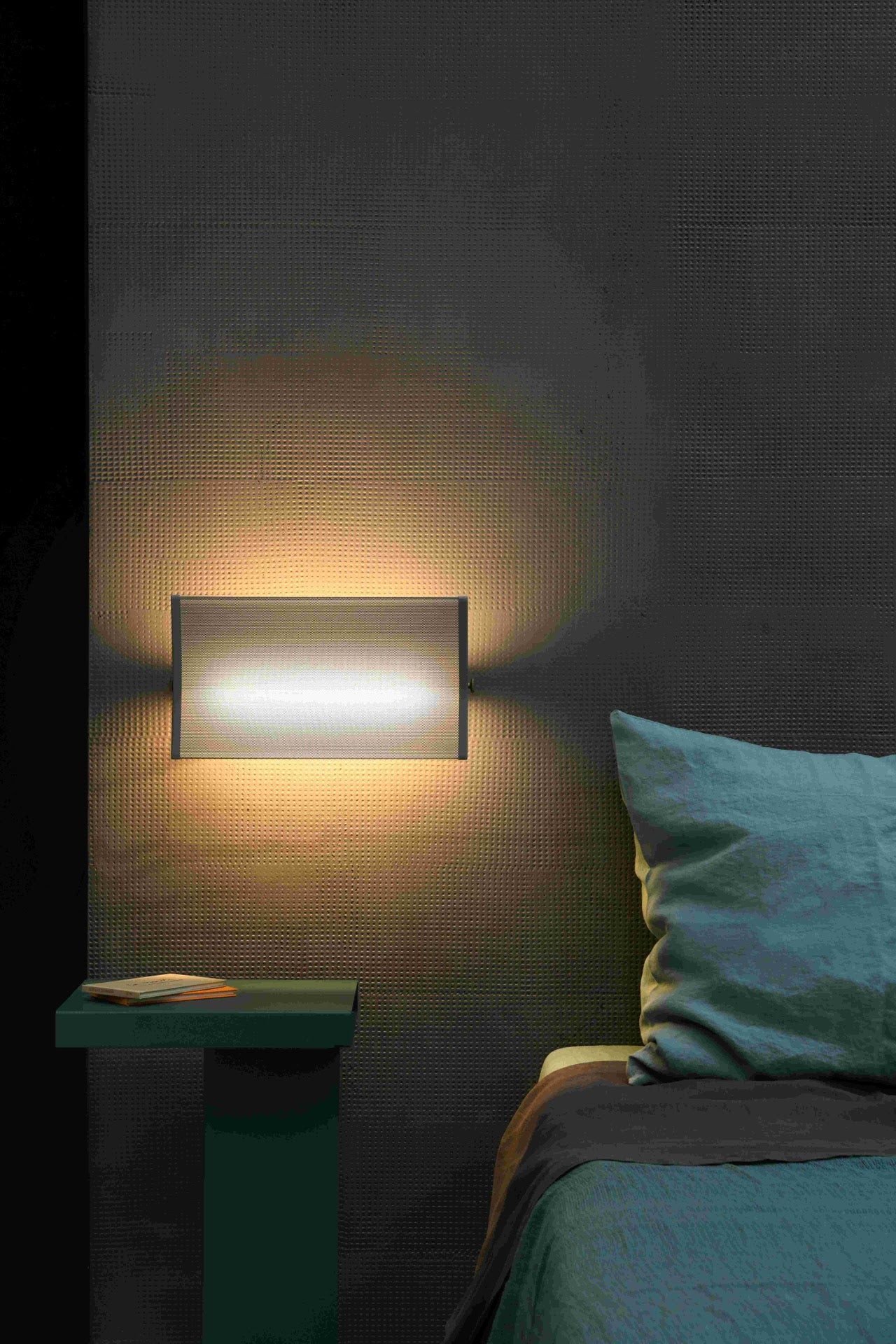 G3 wall light