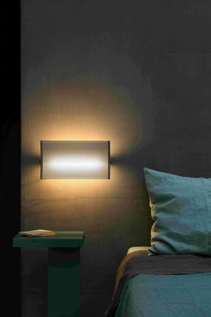 G3 wall light