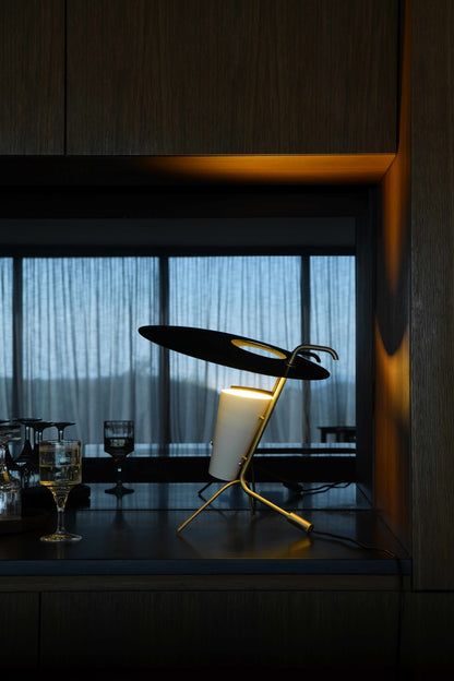 G24 table light