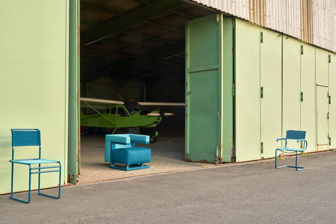 D40 Chair