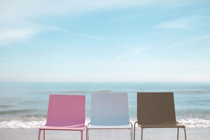 Vent dining chair