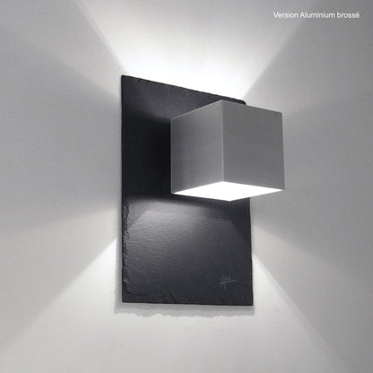 Carrè wall light - hourglass effect