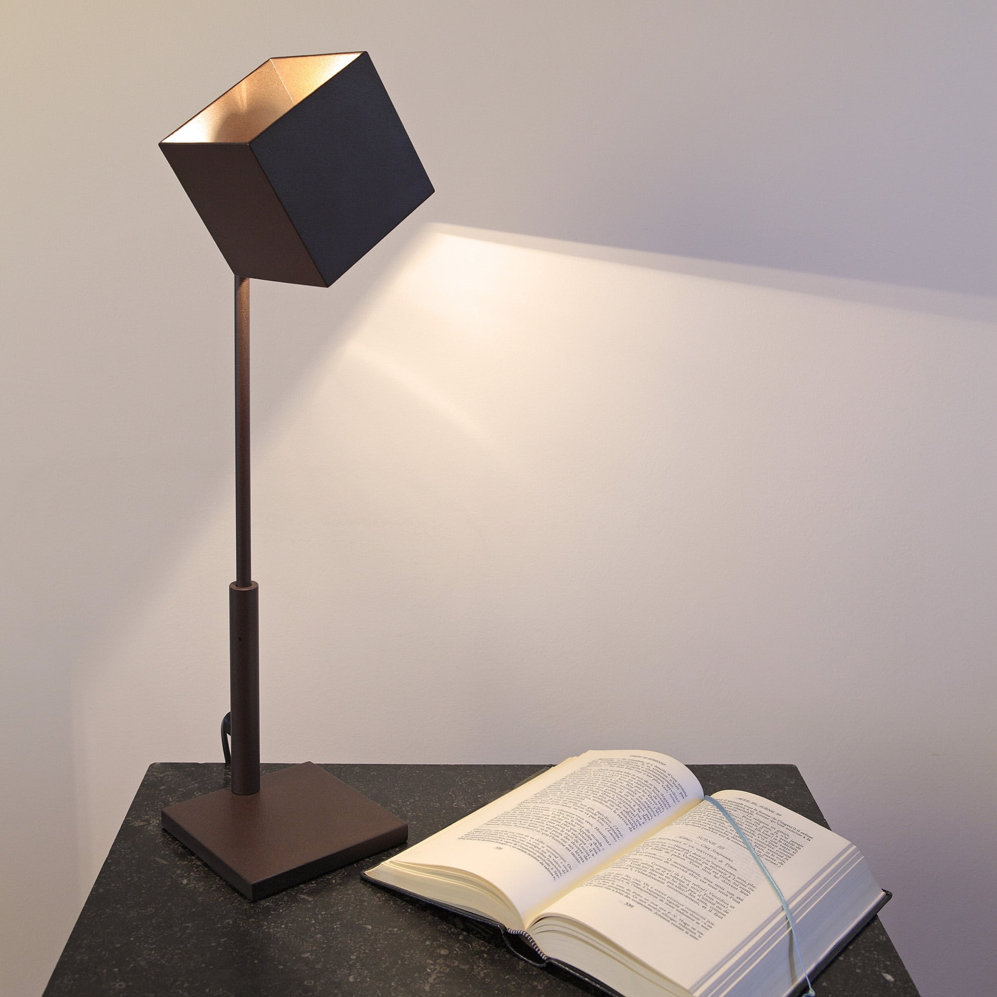 Carrè table lamp - wired